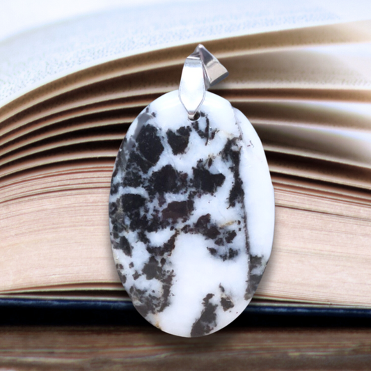 Pendentif en Albite et Tourmaline noire (PE1211)