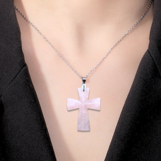 Pendentif croix en Quartz rose (PE1623-11)