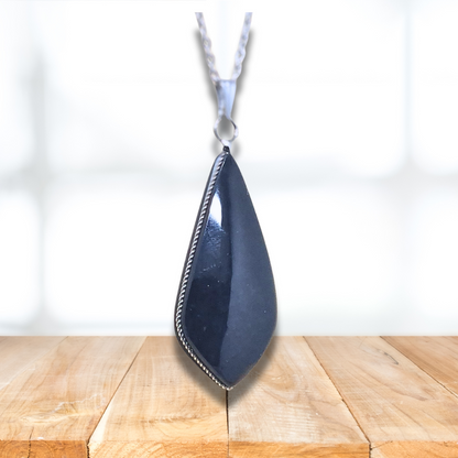 Pendentif serti en Obsidienne Manta Huichol (PE1880) - ENAE Minéraux