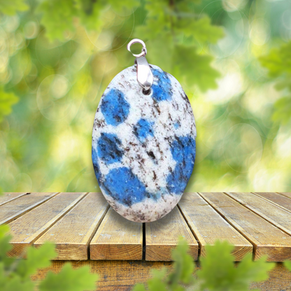 Pendentif en K2 (Azurite et Granite) (PE1338)