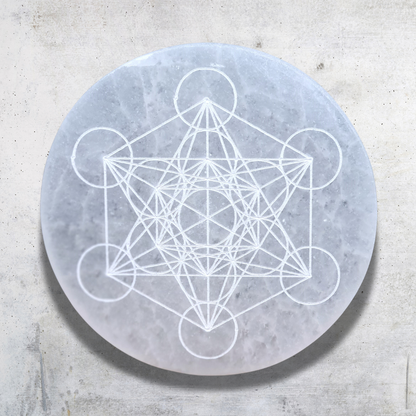 Plaque en Sélénite avec Cube de Metatron gravé 250g - ENAE Minéraux