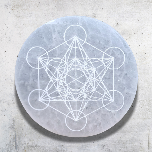 Plaque en Sélénite avec Cube de Metatron gravé 250g - ENAE Minéraux