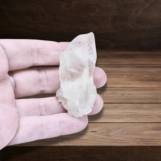 Pointe brute de Cristal de Roche 38g (MB458) - ENAE Minéraux