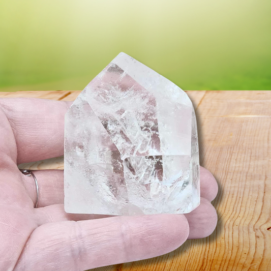 Pointe de Cristal de roche semi polie 118g (PRGFL143-2) - ENAE Minéraux