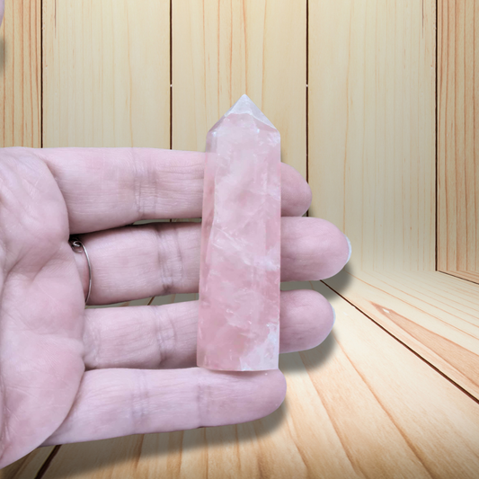 Pointe polie en Quartz rose 36g (PRGFL379-1) - ENAE Minéraux