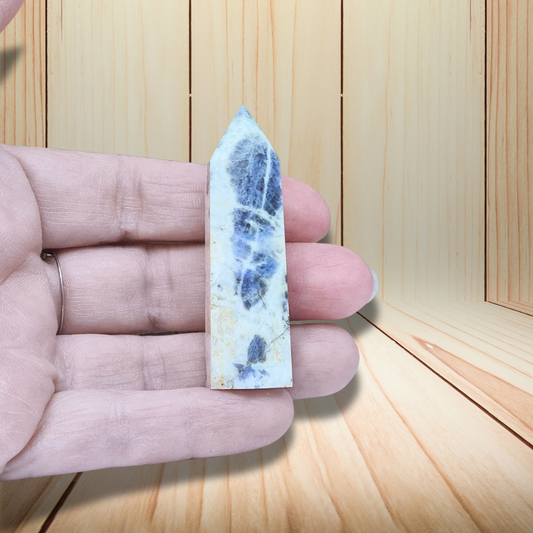 Pointe en Sodalite 18g (PRGFL507-3) - ENAE Minéraux