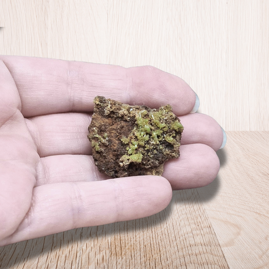 Pyromorphite brute 11g (MB244-1) - ENAE Minéraux