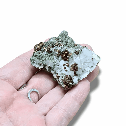 Quartz, Chlorite, Calcite et Pyrite bruts (MB478) - ENAE Minéraux