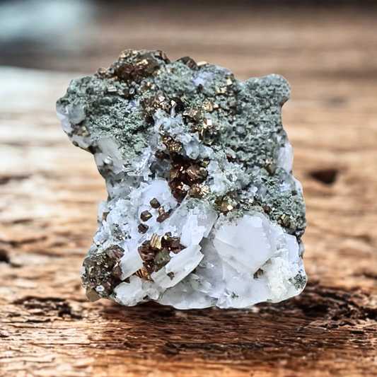 Quartz, Chlorite, Calcite et Pyrite bruts 43g (MB478)