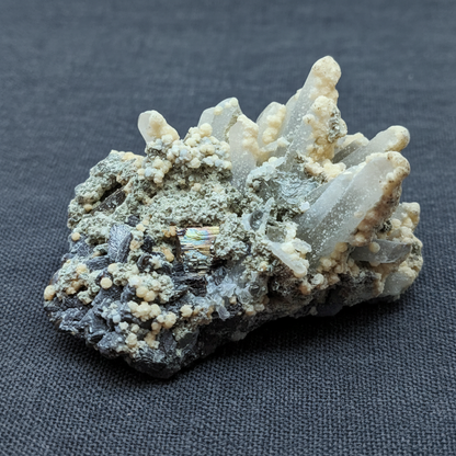 Quartz avec Dolomite, Chlorite, Galène et Sphalérite brut 61g (MB414)
