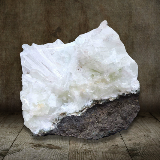 Scolécite, Apophyllite et Basalte brute (MB227)