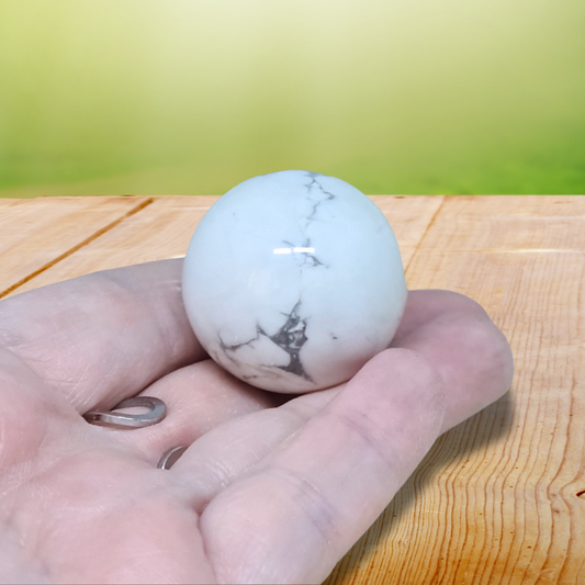 Sphère en Howlite 42g (PRGFL358-7) - ENAE Minéraux