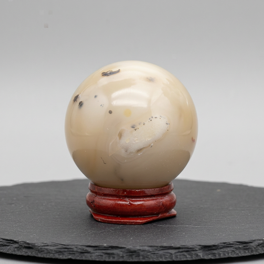 Sphère en Calcédoine 134g (PRGFL669)