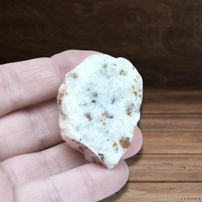 Spinelle noir et Clinohumite sur Calcite brut 37g (MB378-1) - ENAE Minéraux