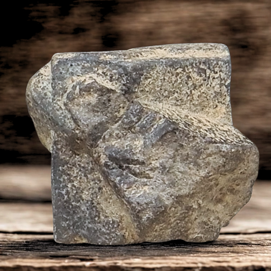 Staurolite ou Staurotide brute 41g (MB497-9)