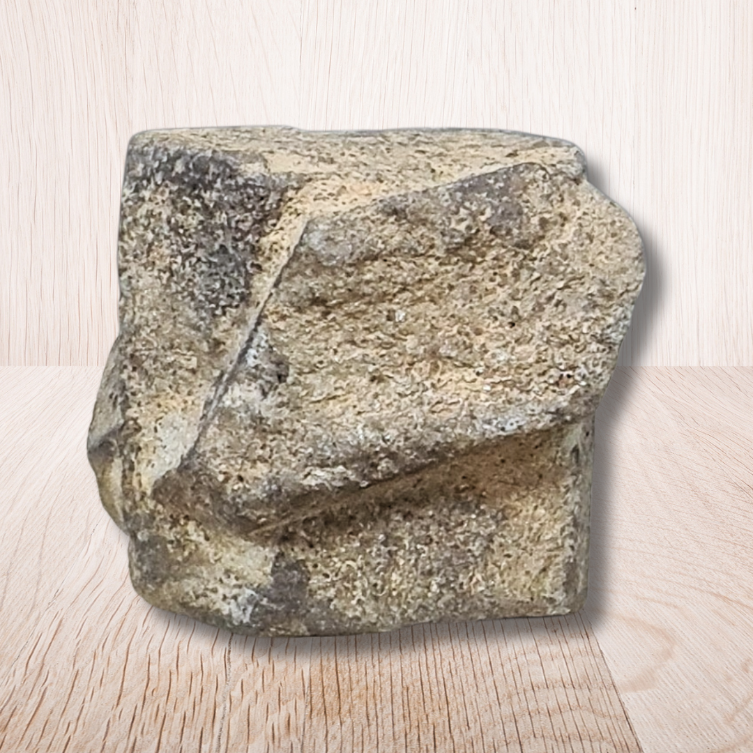 Staurolite ou Staurotide brute 41g (MB497-9) - ENAE Minéraux
