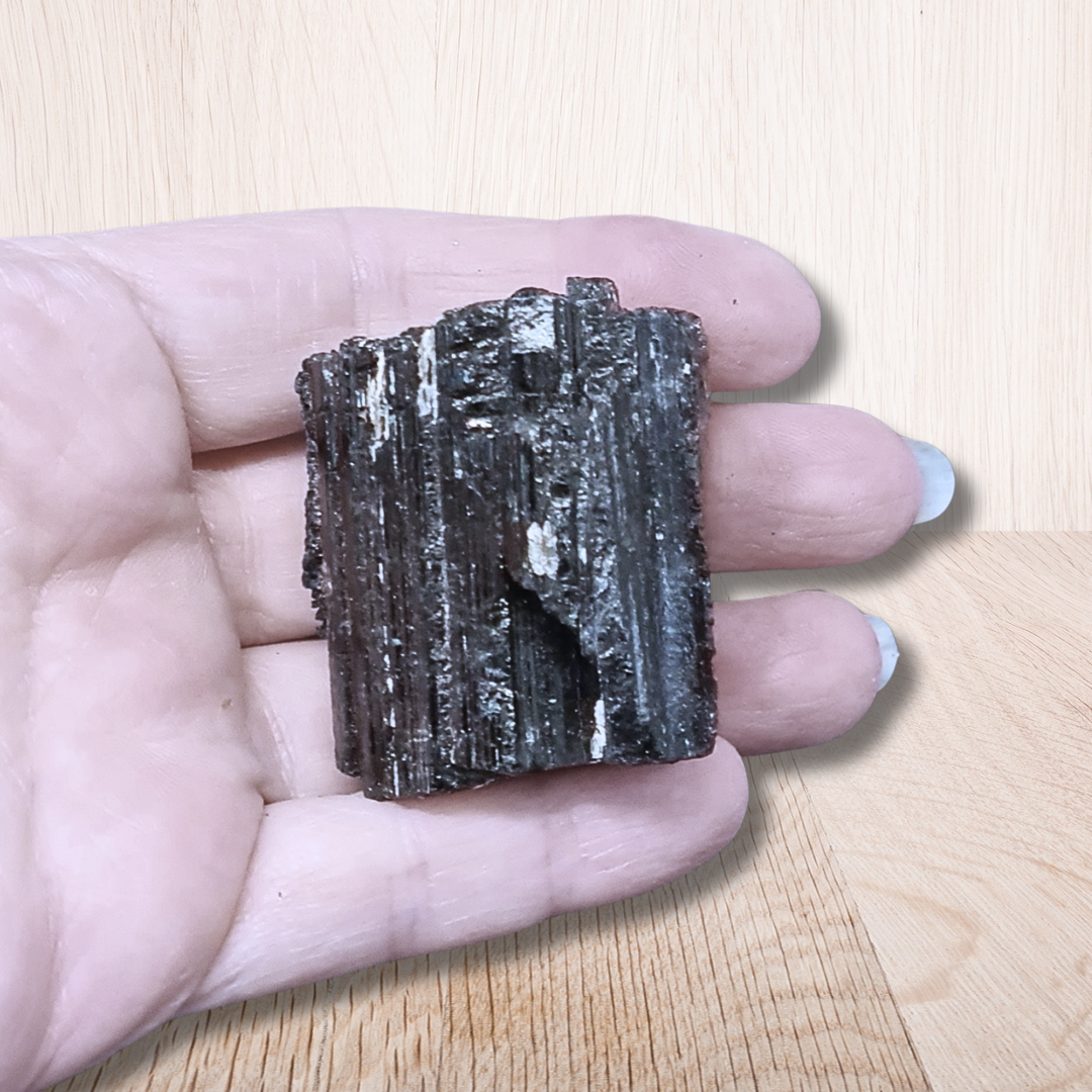 Tourmaline noire brute 98g (MB535-1)