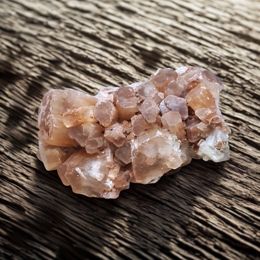 Aragonite brute forme Spoutnik 101g (MB120-1)