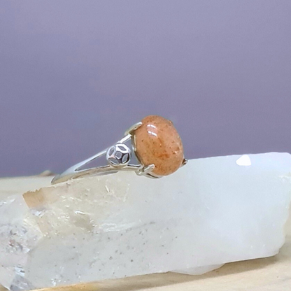 Bague réglable en Pierre de Soleil (BAG62-4)
