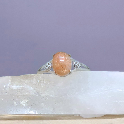 Bague réglable en Pierre de Soleil (BAG62-4)