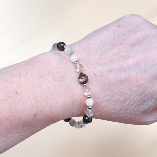 bracelet, cristal de roche, lithotherapie, opale rose, pierre, sugilite ENAE Mineraux