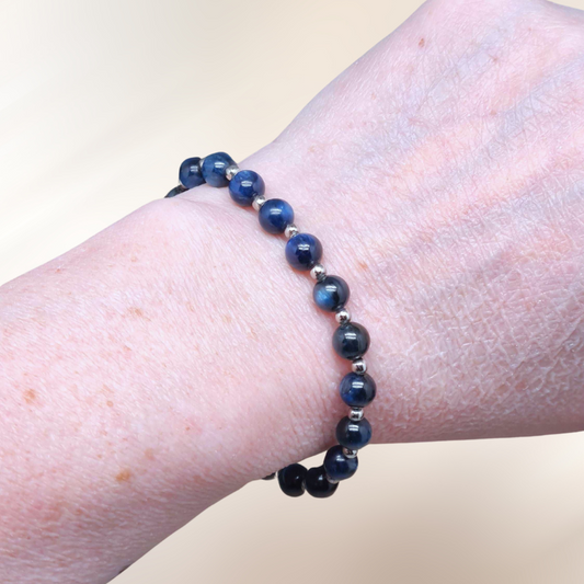 bracelet, cyanite bleue, lithotherapie, pierre ENAE Mineraux