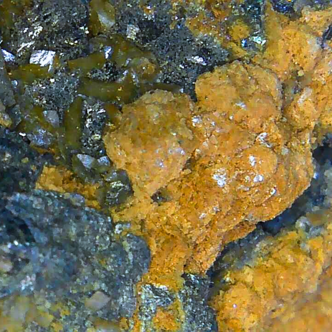 Calcite et Chalcopyrite sur Blende (MB561) - ENAE Minéraux