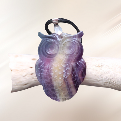 Pendentif Chouette en Fluorite Arc en Ciel (PRGFL500-21)