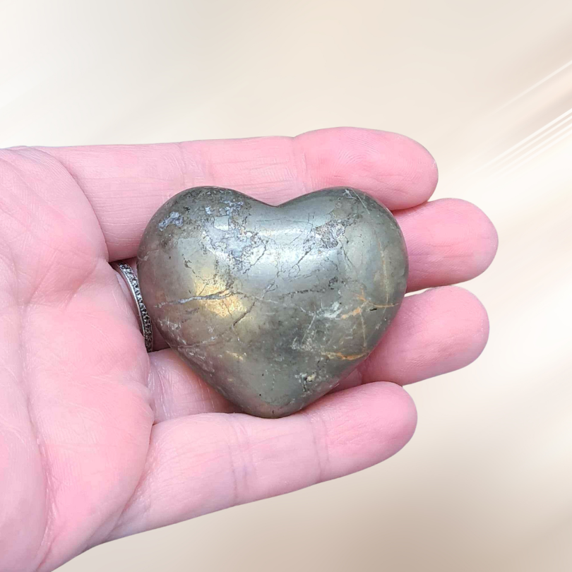 coeur, lithotherapie, pierre, pyrite ENAE Mineraux