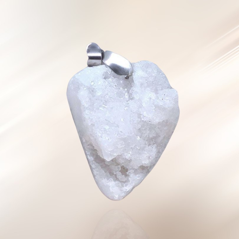 cristal de roche, lithotherapie, pendentif, pierre brute ENAE Mineraux
