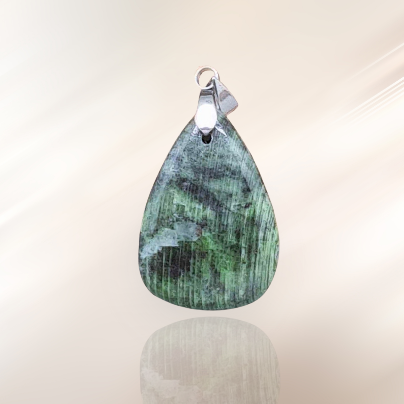 Pendentif en Diopside Chrome (PE795)