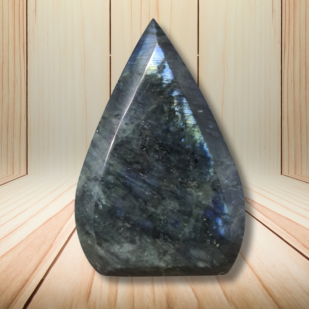 Flamme en Labradorite bleue 213g (PRGFL748)