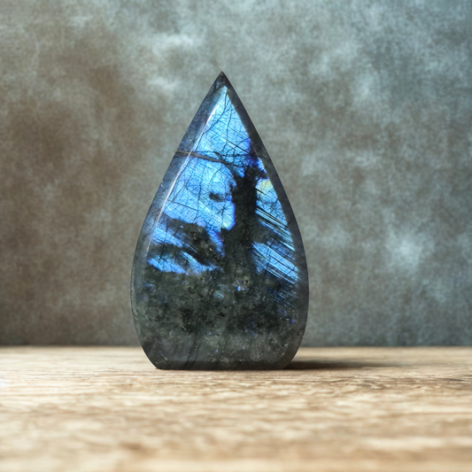Flamme en Labradorite bleue 183g (PRGFL747)