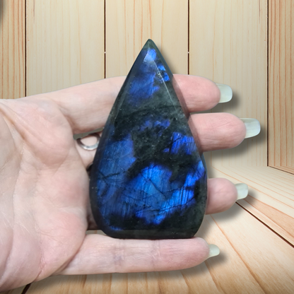 Flamme en Labradorite bleue 127g (PRGFL746)
