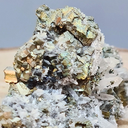 Galène, Quartz et Pyrite 152g {MB583)