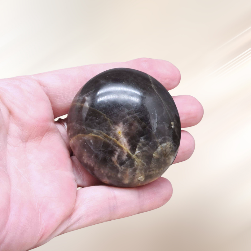 lithotherapie, microcline, pierre, pierre de lune noire ENAE Mineraux
