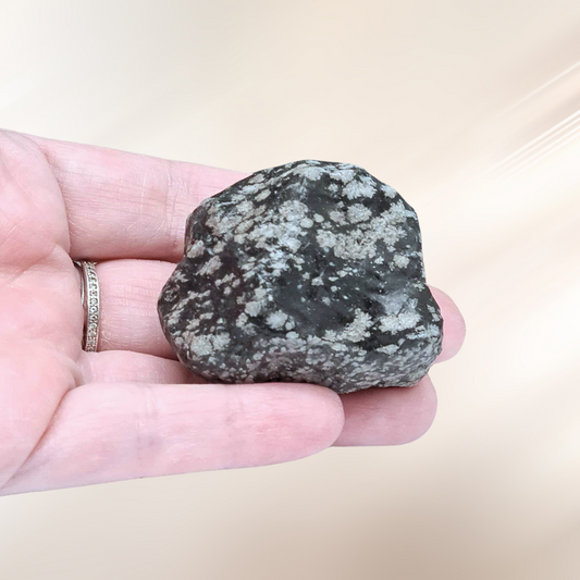 lithotherapie, mouchetee, obsidienne, pierre brute ENAE Mineraux