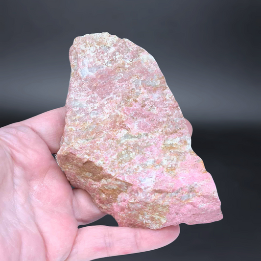 lithotherapie, pierre, pierre brute, thulite ENAE Mineraux