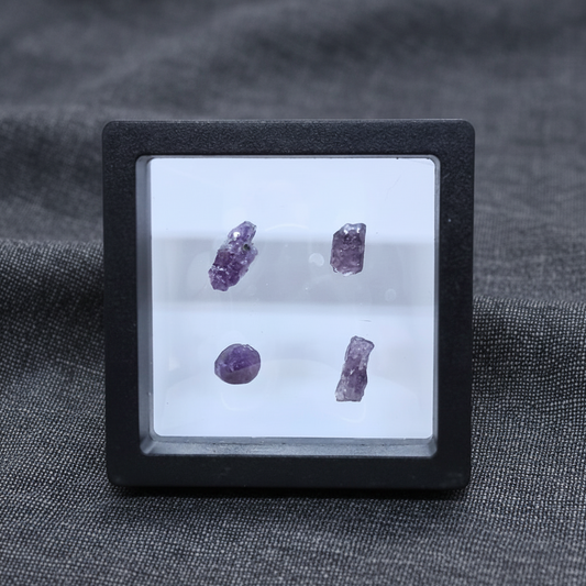 Lot de 4 Scapolite violettes brutes (MB567) - ENAE Minéraux