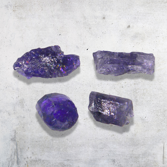 Lot de 4 Scapolite violettes brutes (MB567) - ENAE Minéraux