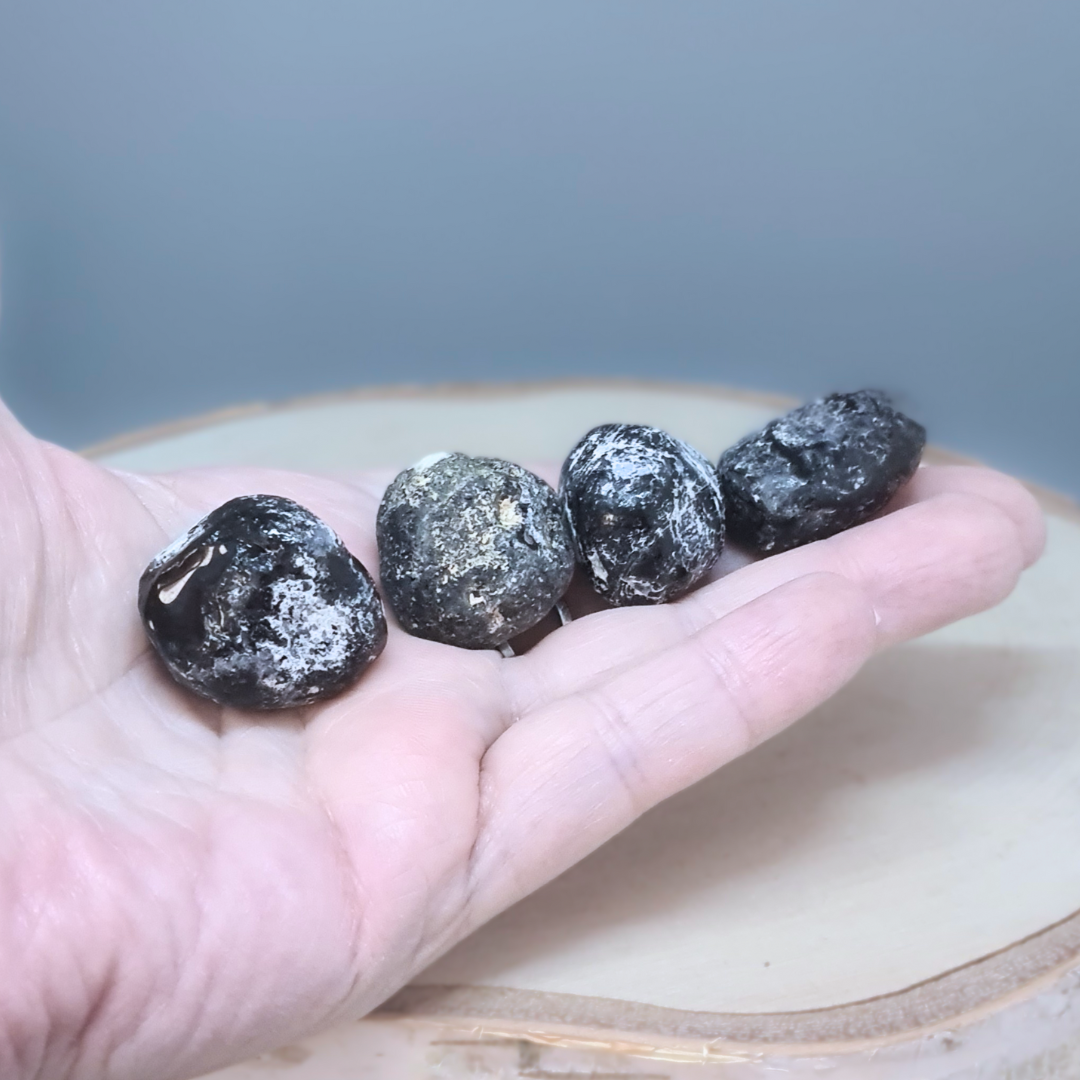 Obsidienne Larme d'Apache brute (MB574) - ENAE Minéraux