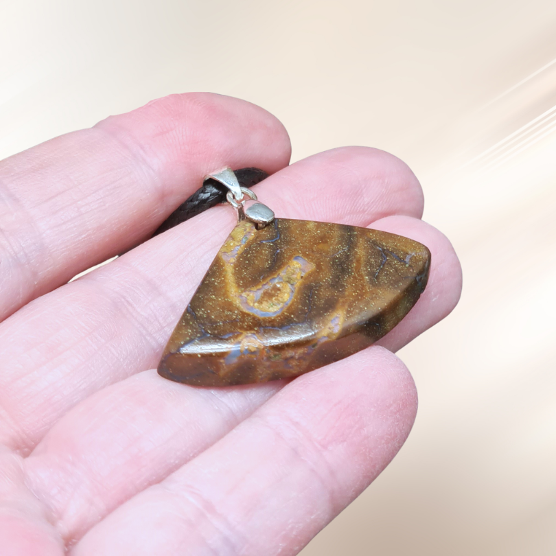 opale boulder, pendentif, pierre ENAE Mineraux