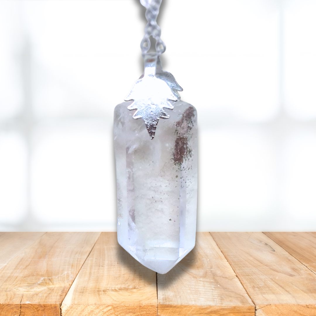 Pendentif en pointe de Cristal de Roche Lodolite (PE2101)