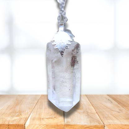 Pendentif en pointe de Cristal de Roche Lodolite (PE2101)