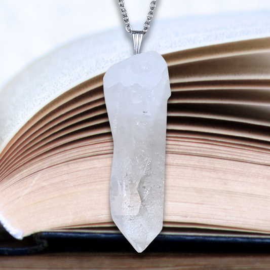 Pendentif en pointe brute de Cristal de Roche (PE2070)