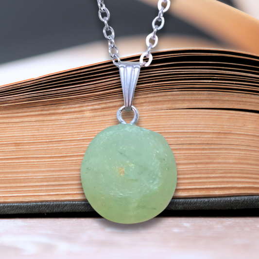 Pendentif en Prehnite brute (PE2097-2)