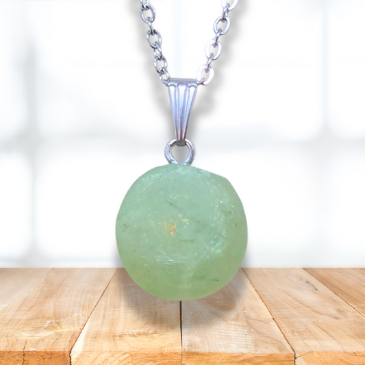 Pendentif en Prehnite brute (PE2097-2)