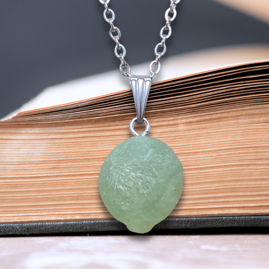 Pendentif en Prehnite brute (PE2097-1)
