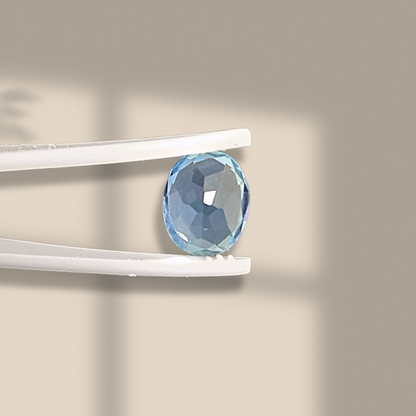 Topaze bleue gemme facettée (PGF744)