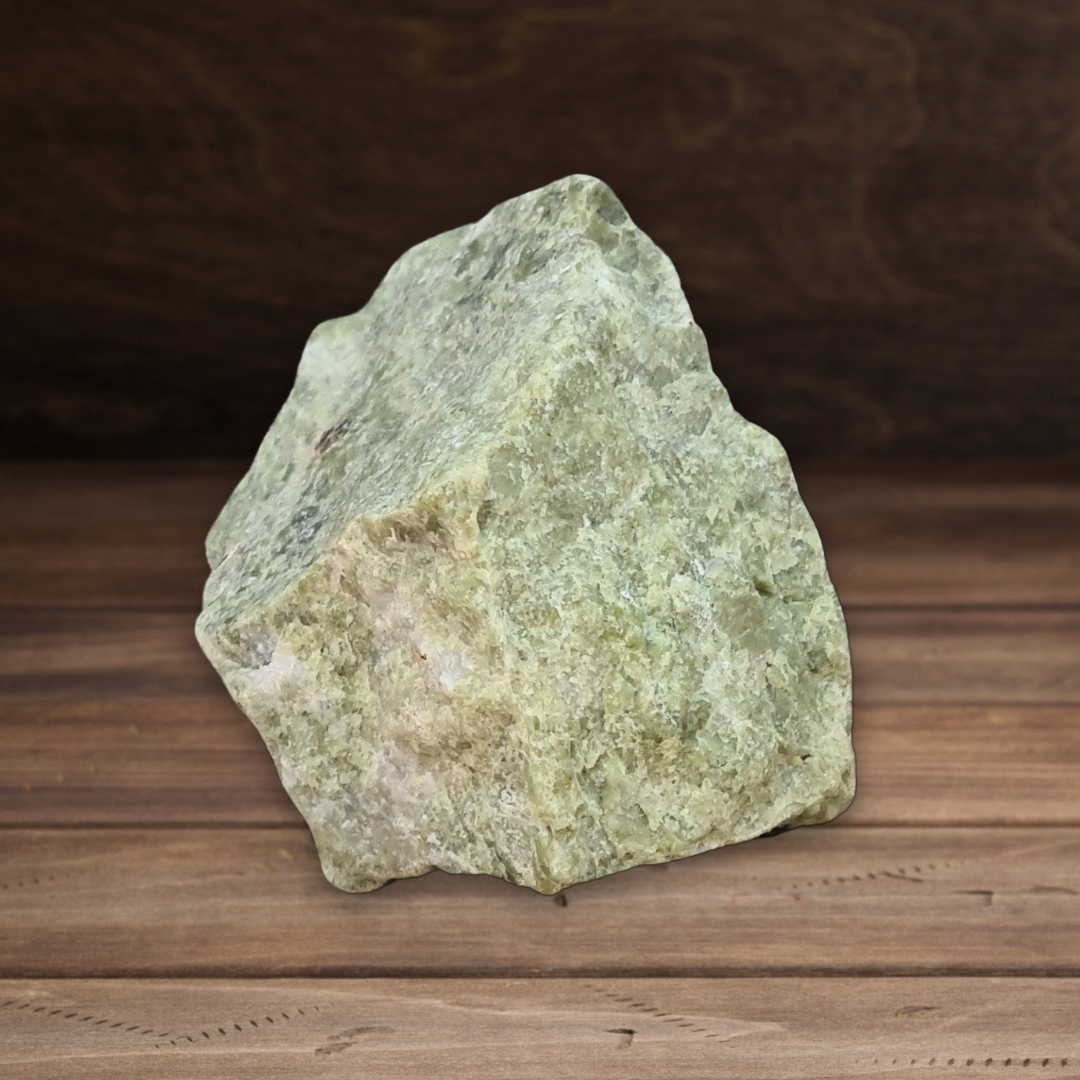 Vésuvianite, Calcite et Grenat grossulaire bruts 122g (MB524)